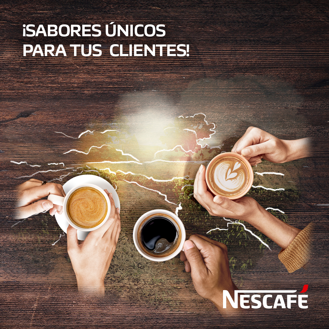 Manos que sostienen diferentes recetas de café donde muestran los sabores únicos de Nescafé